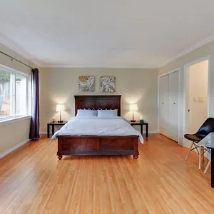 Ferienhaus Private With Separated Entrance Monica's Richmond